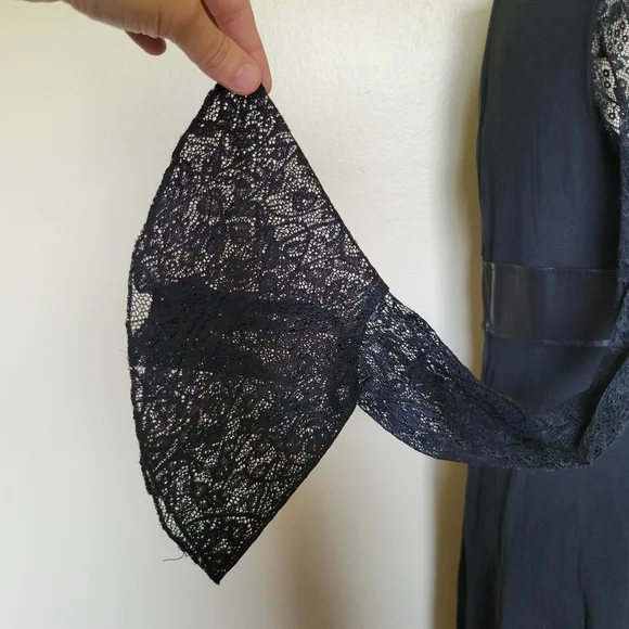 Royal Bones | Lace Keyhole Hi-Low Dress - Picture 8 of 12